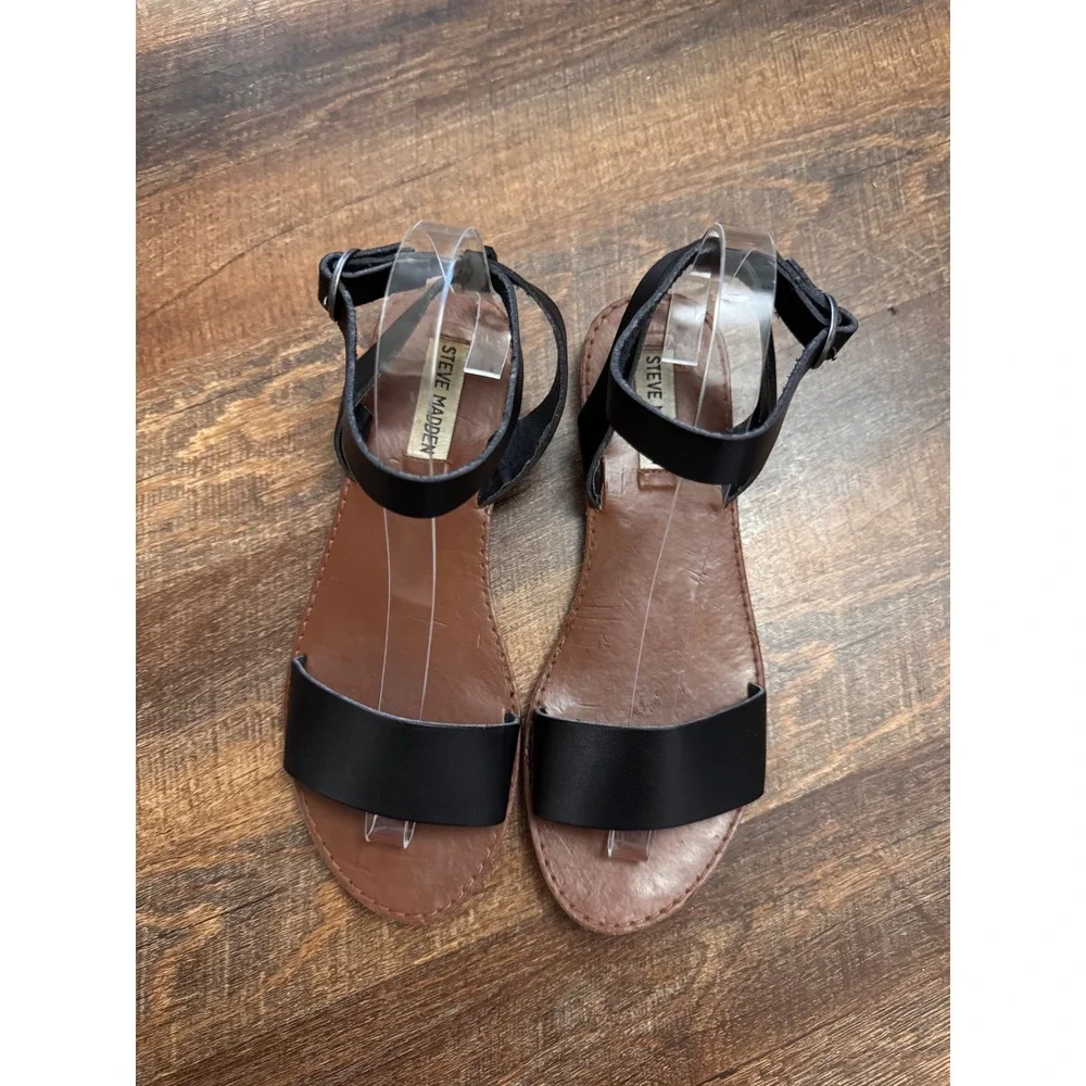 Steve Madden Black Strappy Ankle Strap Flat Sandals Women's Size 7M